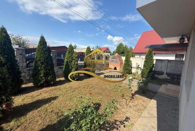 Casa de vanzare in Bacau Saucesti spatioasă cu etaj separat - 26