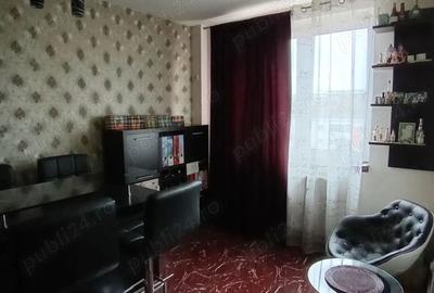 Apartament 3 camere, intre Bld. Obregia si Emil Racovita. Loc de parcare - 3