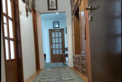 13 SEPTEMBRIE-RAZOARE AP 4 CAMERE BLOC REABILITAT - 1