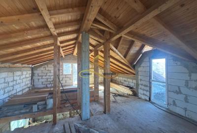 Casă P+M la roșu + teren 1.239 mp – Sărata (Bacău) – 74.900 € - 7