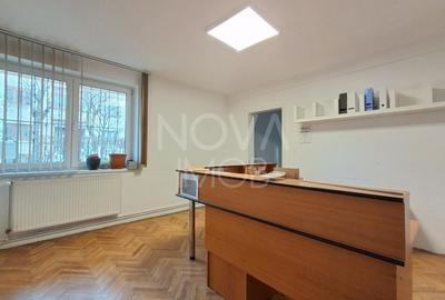 Apartament 4 camere de vanzare, Central - 1