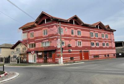 VILA cu spatii comerciale situata in zona CUMPANA - 1