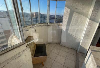 Apartament de 3 camere decomandat, 75 mp, 2 băi, 2 balcoane, etaj intermediar. - 8