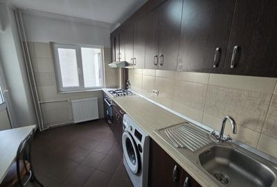 Inchiriere apartament 2 camere spatios in zona Republicii - 12