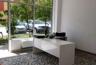 Spatiu comercial de inchiriat, 3 camere, 83 mp utili, vad bun, Sebes - 2
