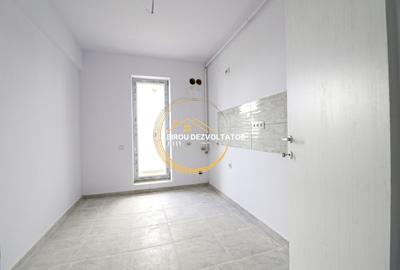 Apartament cu 3 camere decomandat în Theodor Pallady