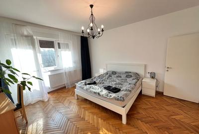 Apartament spatios cu 3 camere | 100 mp | Balcon | Curte | Central - 1