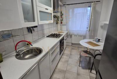 2 Camere Et.7/10 Decomandat An constructie 1980 Metrou Gorjului - 6