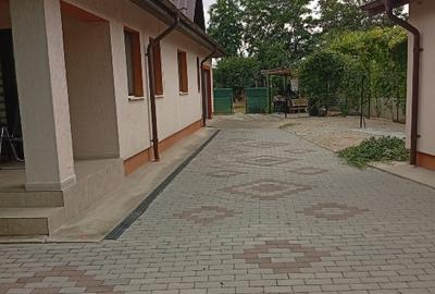 Confort si relaxare aproape de București, oraș Titu, Dâmbovița, negociabil - 3