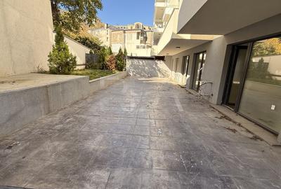 Apartament cu 4 camere decomandat în Unirii