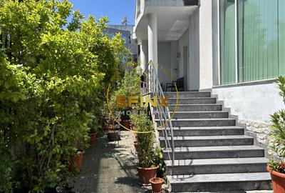 Casă individuală cu 6 camere în Herăstrău