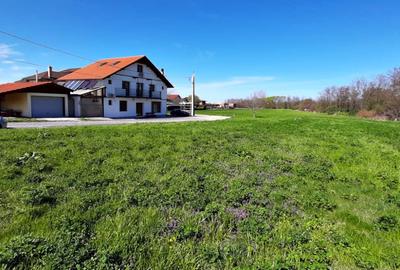 Teren intravilan pentru pensiune , la 2 minute de Strandul Venus, Baile 1 Mai - 5