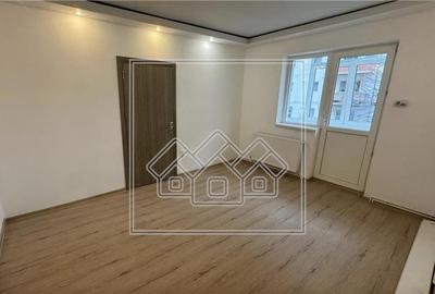Apartament de vanzare in Sibiu - 3 camere, balcon, et. 1 - - 7