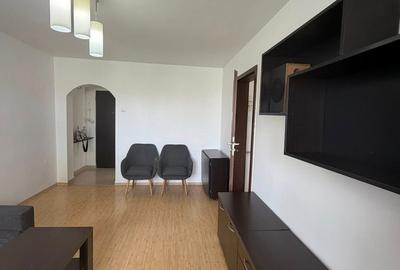 Apartament cu 3 camere decomandat, mobilat în Tomis Nord