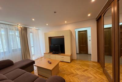 Stefan cel Mare, ap.2 camere, 57mp, et.5, mobilat, 98.000Euro - 2