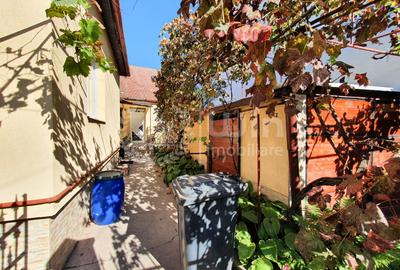Casa individuala | 110 mp utili | Curte | Garaj | Zona Piata Abator - 13