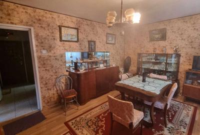 Apartament cu 4 camere decomandat în Brâncoveanu