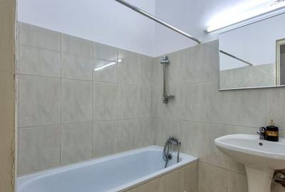 Prestigiu interbelic gradina proprie : Perla ascunsă din Piața Romană - 8