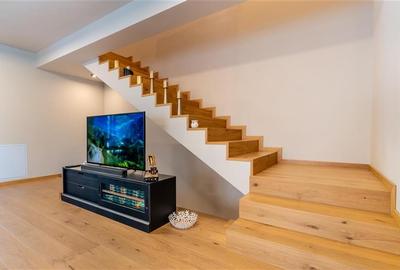 Casa cu dotari premium si finisaje de calitate ,Demisol +Parter+Etaj situata in - 5