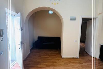 De vanzare Apartament Rez. Birou dimensiuni impresionantă centru Arad - 28
