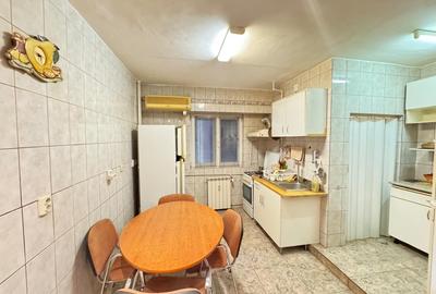 Apartament cu 3 camere decomandat în Timpuri Noi