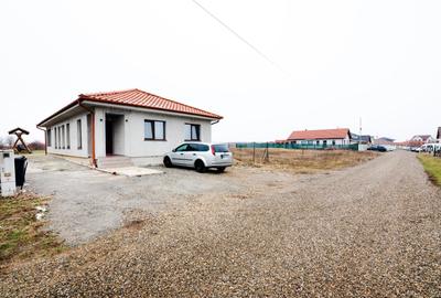 Casă individuală cu 4 camere în Central