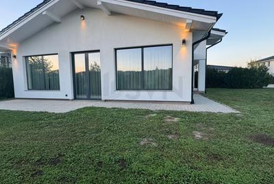 REV2004326 Vila Complex Privat Lidl Snagov - Piscina - 20