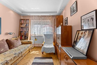 Apartament cu 3 camere de vânzare în zona Podgoria - 6