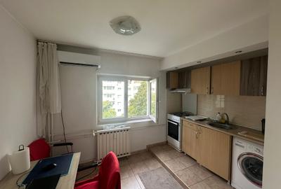 Colentina inchiriere garsoniera cu boiler electric Restaurant Margineni - 1