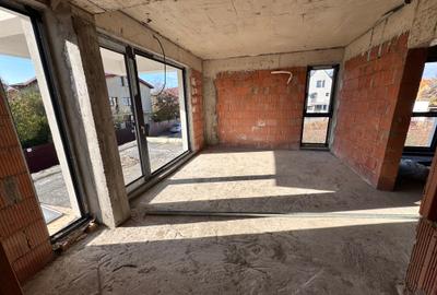 Casa P+2Et. 8 cam. Util 180mp. Teren 250mp. Pozitie stradala - 10