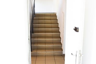 Spațiu ideal cabinet medical / clinică – 300 mp utili, doua niveluri, Central - 4