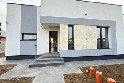 Casa Parter |3 camere+2 bai | Incalzire pardoseala | Teren 371mp - 1