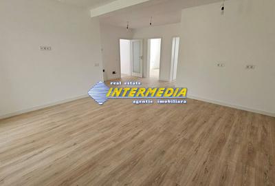 Casa noua de vanzare in Alba Iulia 4 camere teren aferent 423 mp - 1