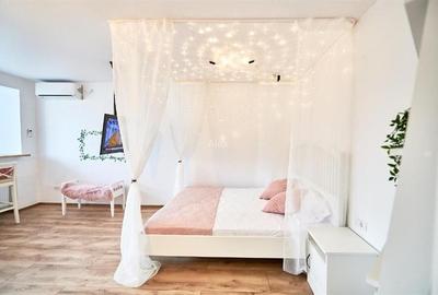 Garsoniera cu Jacuzzi, Priveliste Superba si Randament Investitional de Pana la - 1