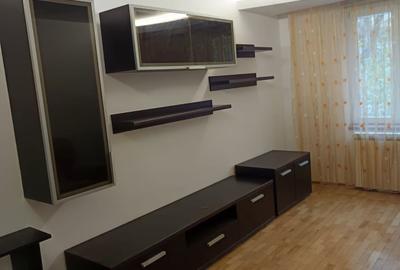 Inchiriere - Apartament 3 Camere - Teiul Doamnei - Plan Secund - 1