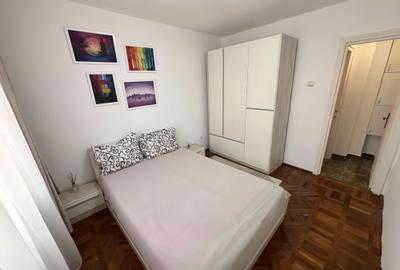 Apartament cu 2 camere de închiriat | Vedere către Piața Ovidiu - 8