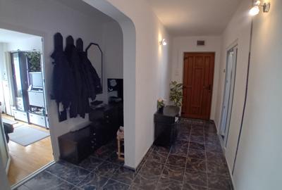 Apartament 3 camere 78,61 mp decomandat etaj 4 Precista