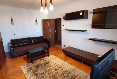 Apartament cu 2 camere semidecomandat, mobilat în Timpuri Noi