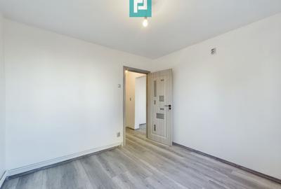 Apartament 3 camere pe str Hateg in Vlaicu - 12