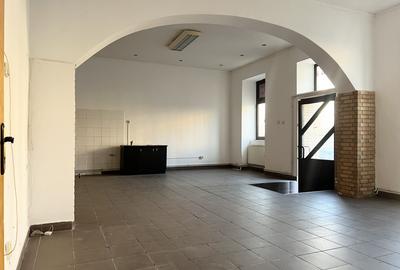 Apartament cu 3 camere decomandat în Iosefin