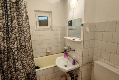 Apartament decomandat Micro 21 etaj 2 - 5