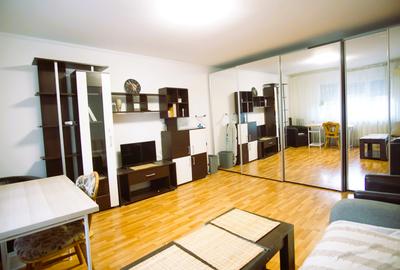 Apartament cu 3 camere decomandat în Sebastian
