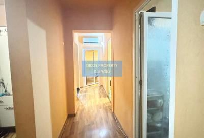 Apartament cu 3 camere decomandat în Vest