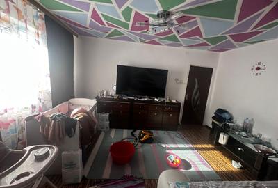 Apartament cu 2 camere nedecomandat, mobilat în Mircea cel Bătrân