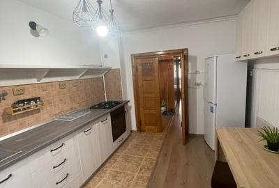 Apartament cu 3 camere în Griviței