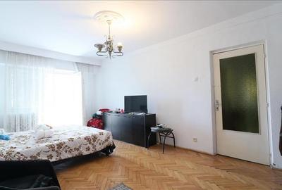 Apartament de 3 camere decomandat, etaj 3, 2 bai - Pacurari - 6