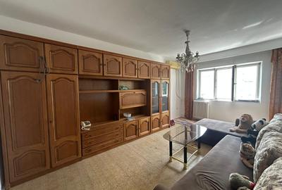 Apartament cu 2 camere decomandat în Trivale