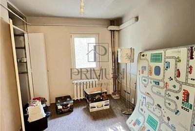 Apartament cu 2 camere semidecomandat, mobilat în Soarelui