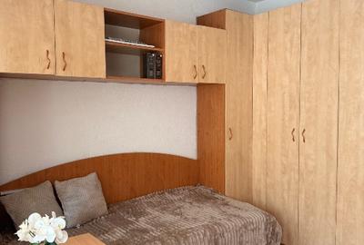 Apartament cu 2 camere decomandat, mobilat în Berceni