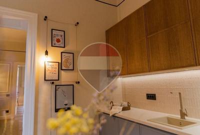 De vânzare apartament cu 3 camere, 2 băi, restaurat integral - Central - 20